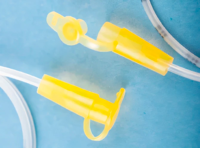 4 embouts différents pour les tubes de faucher
